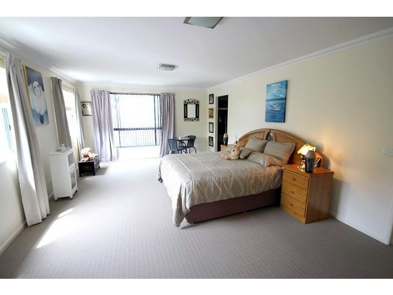 10 Kingfisher Circuit, Eden NSW 2551