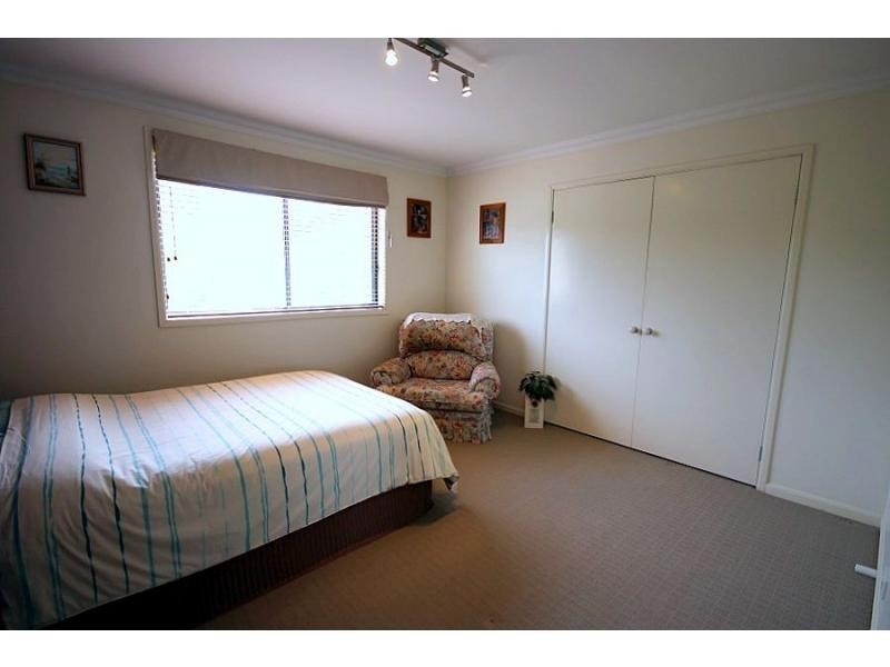 10 Kingfisher Circuit, Eden NSW 2551