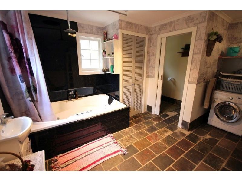 9 Back Creek Road, Nethercote NSW 2549