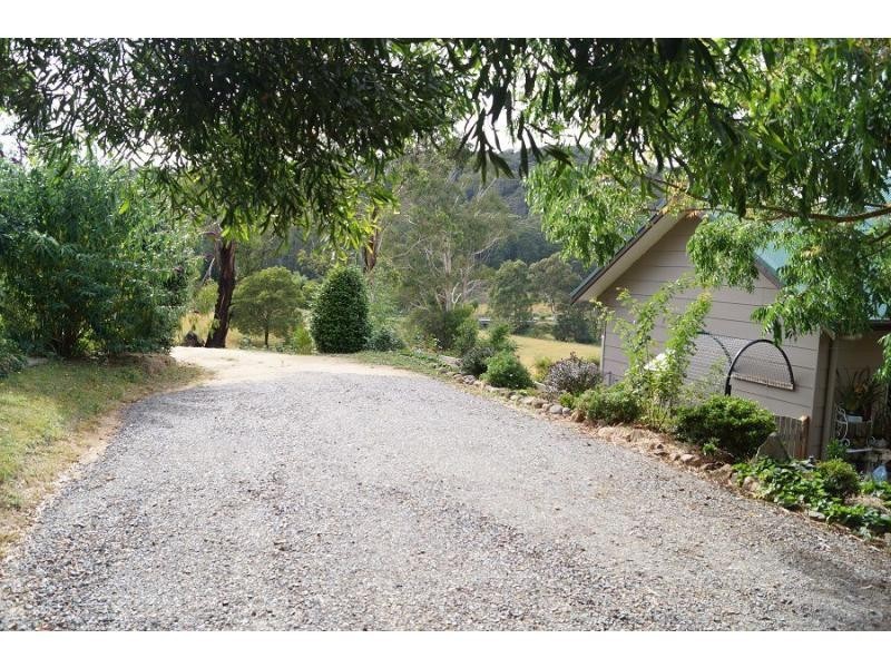 9 Back Creek Road, Nethercote NSW 2549