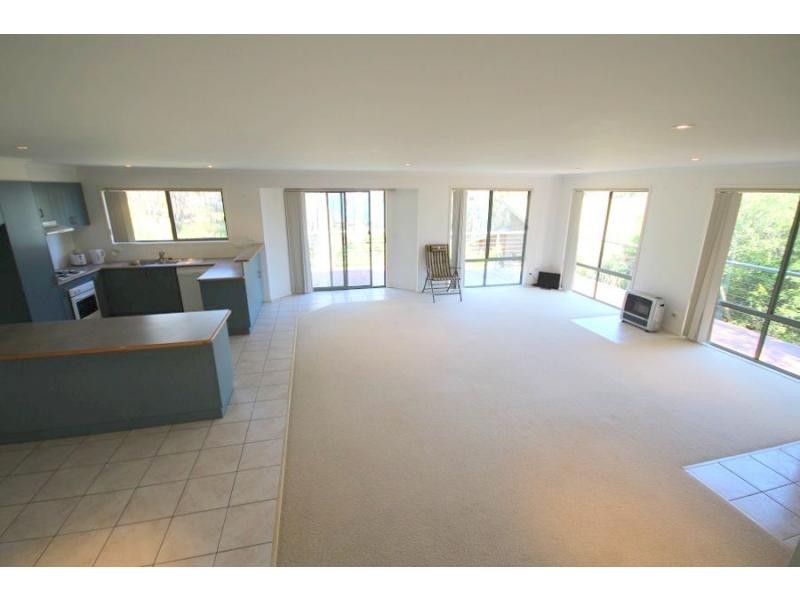 20 Andrea Street, Eden NSW 2551