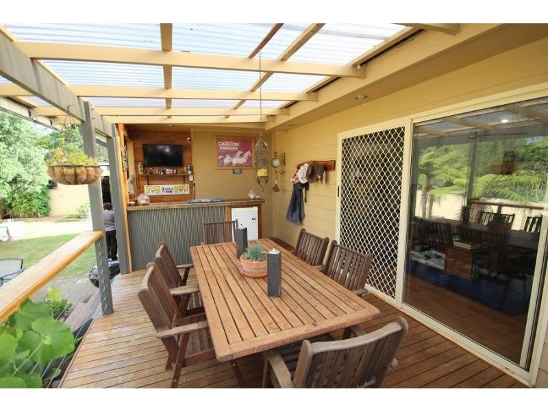 18 Emblen Street, Eden NSW 2551