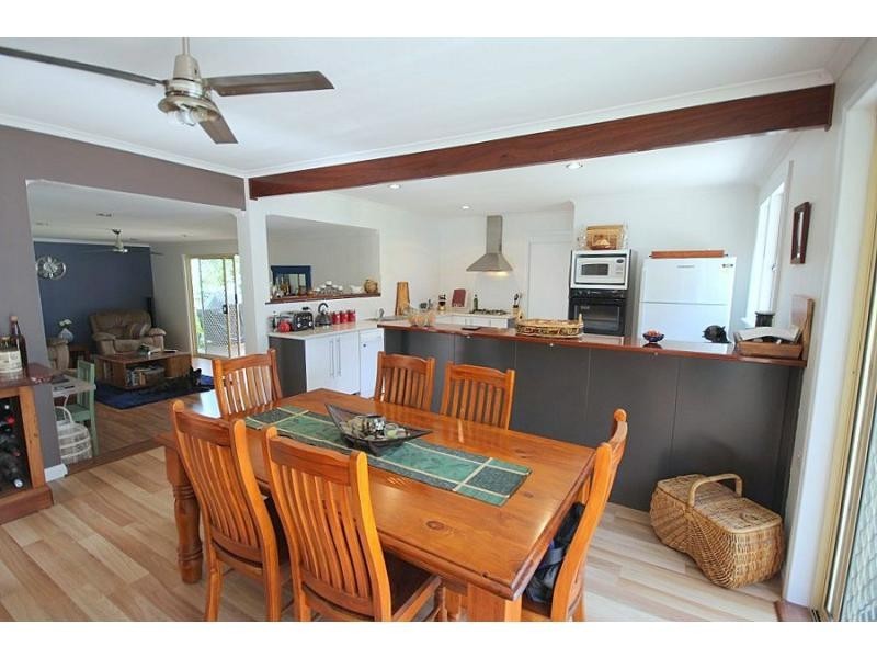 18 Emblen Street, Eden NSW 2551