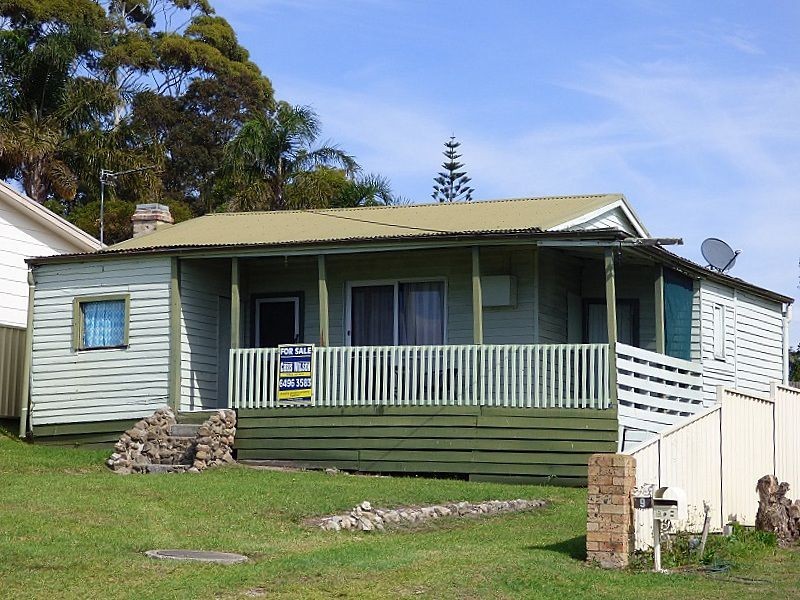 11 Lake Street, Eden NSW 2551