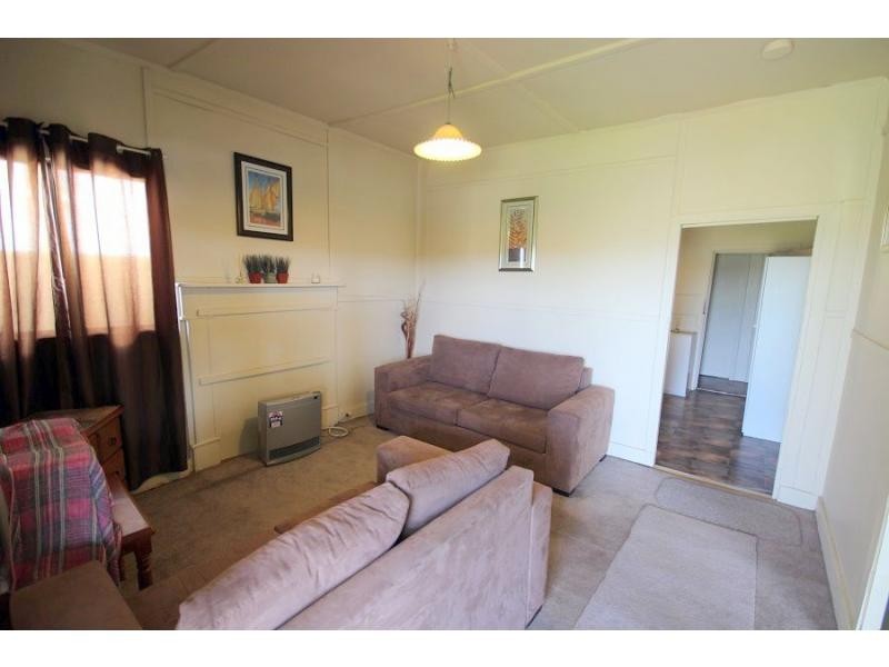 11 Lake Street, Eden NSW 2551