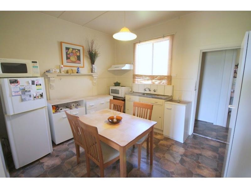 11 Lake Street, Eden NSW 2551