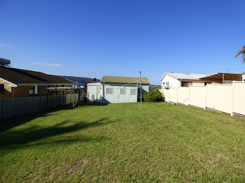 11 Lake Street, Eden NSW 2551