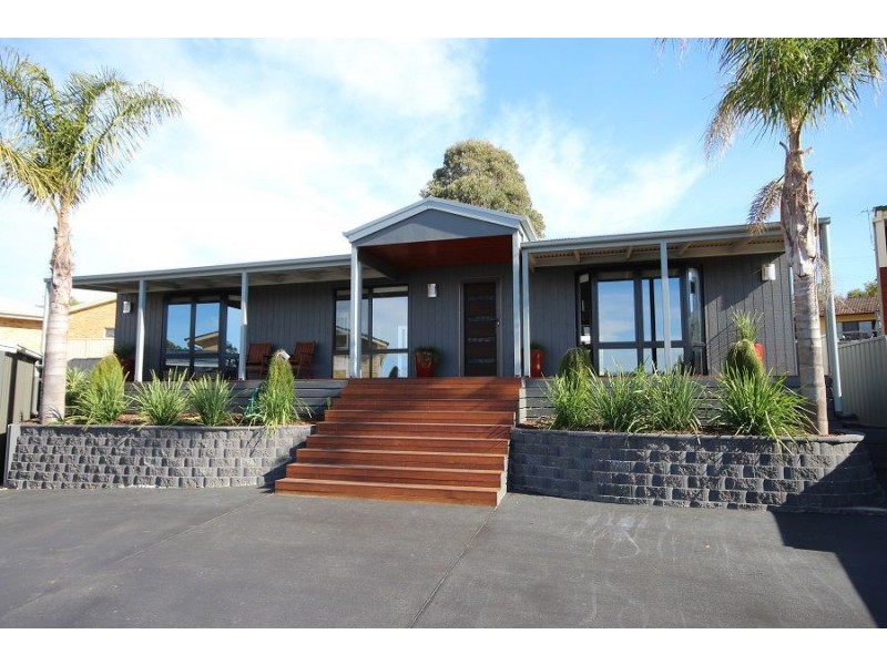 13 Blue Marlin Court, Eden NSW 2551