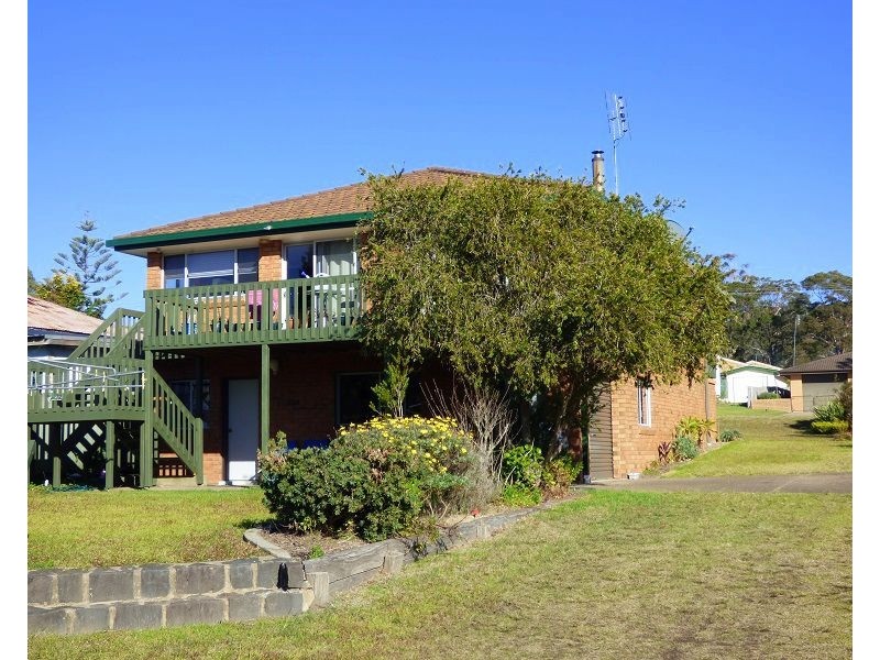 4 Flinders Street, Eden NSW 2551