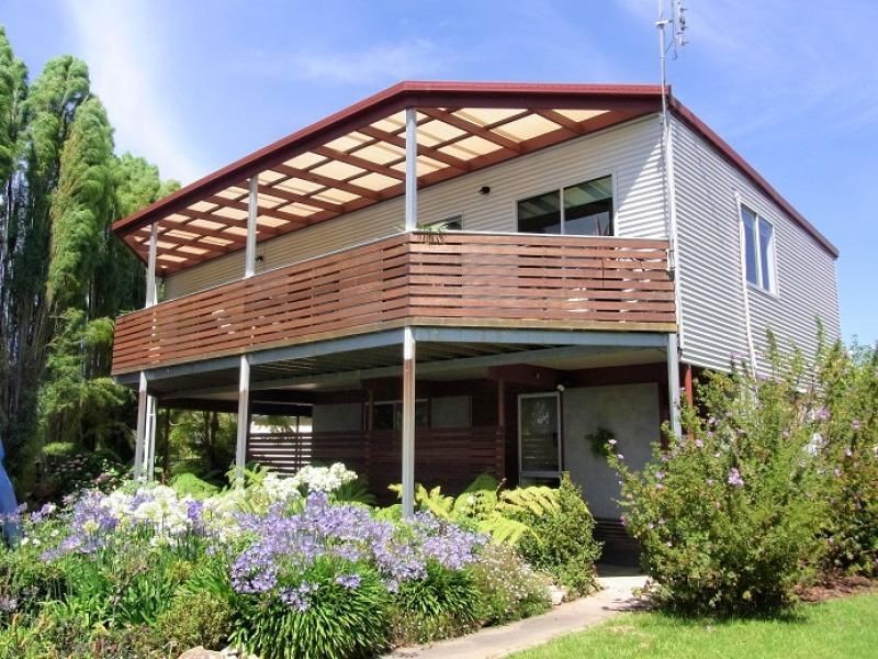 13 Emblen Street, Eden NSW 2551