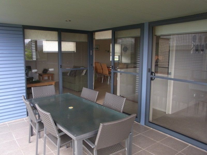 Unit 1//2 Lake Street, Eden NSW 2551