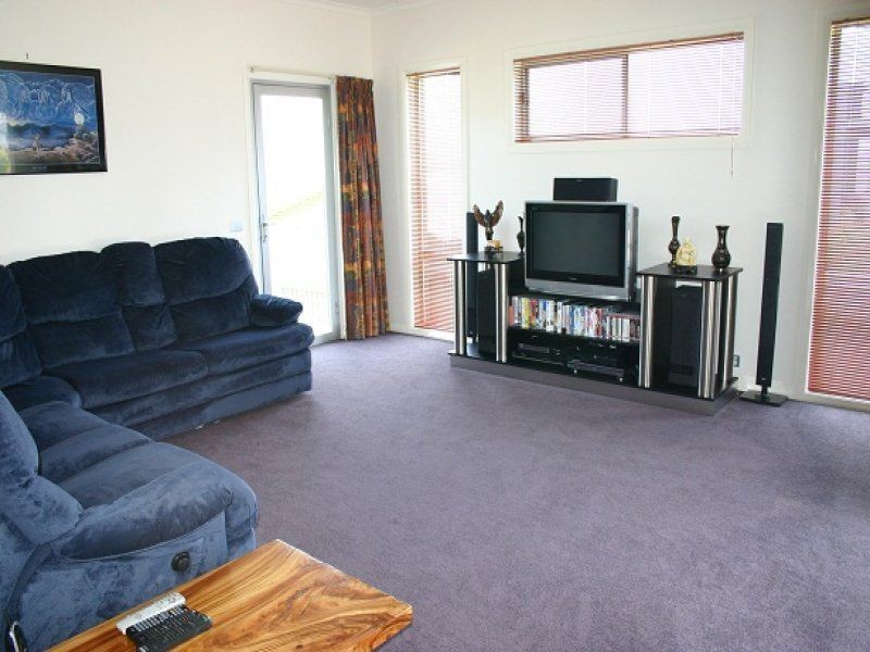 17 Albacore Crescent, Eden NSW 2551