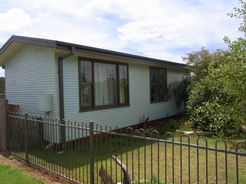 19 Lakeside Drive, Eden NSW 2551