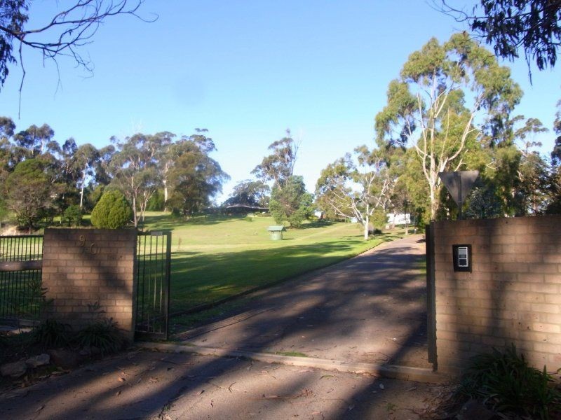 90 Jim Mcmahon Drive, Kiah NSW 2551