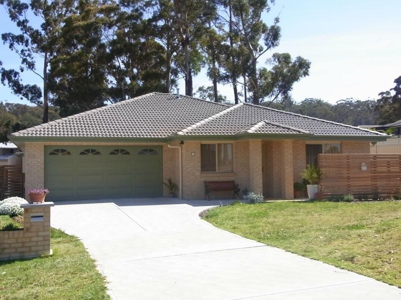 5 Albacore Crescent, Eden NSW 2551