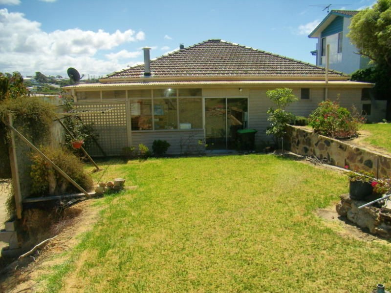 2 Weecoon Street, Eden NSW 2551