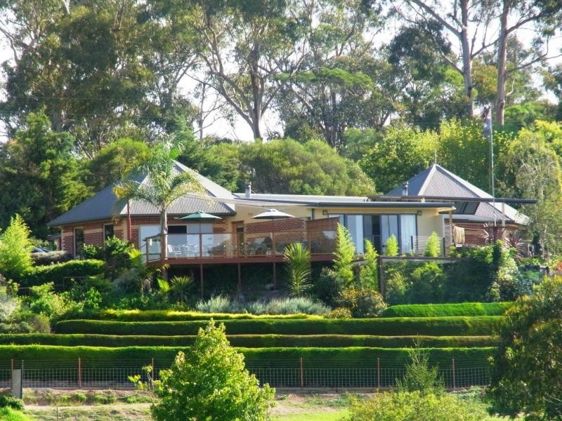 16 Eurack Court, Kiah NSW 2551