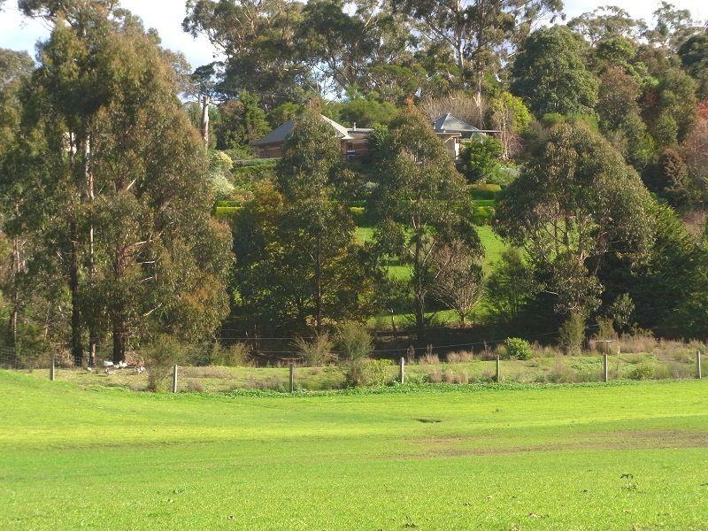 16 Eurack Court, Kiah NSW 2551