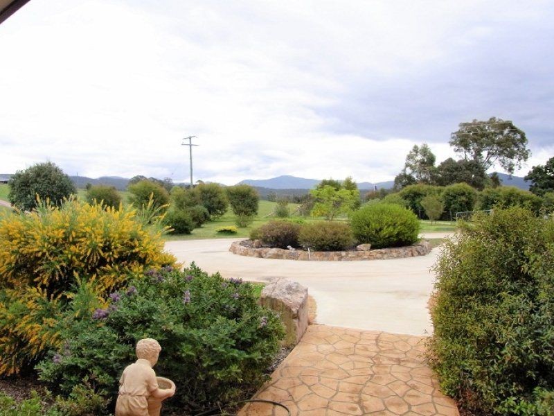 972 Back Creek Road, Lochiel NSW 2549