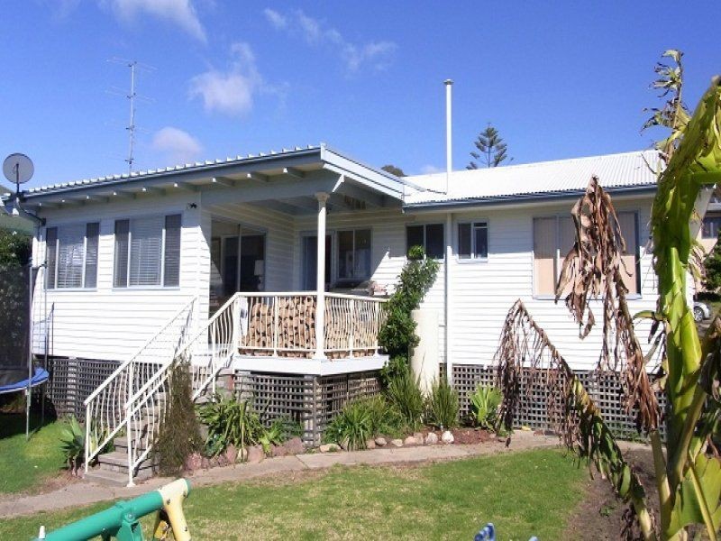 8 Flinders Street, Eden NSW 2551