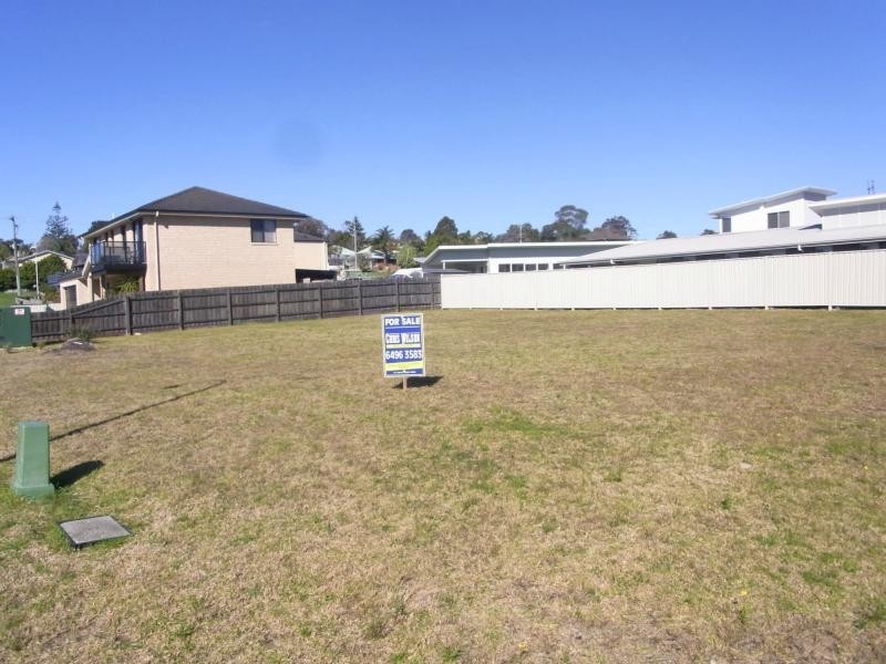 11 Lake Street North, Eden NSW 2551