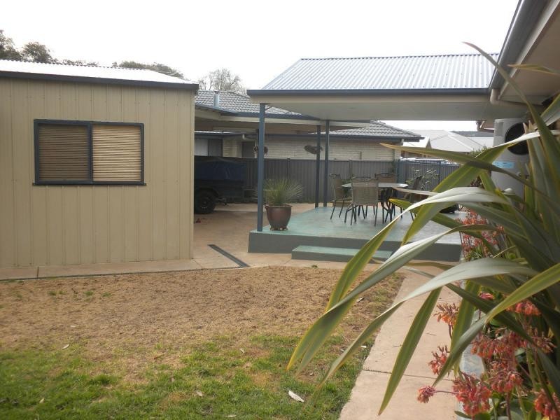 11 Dolphin Crescent, Eden NSW 2551