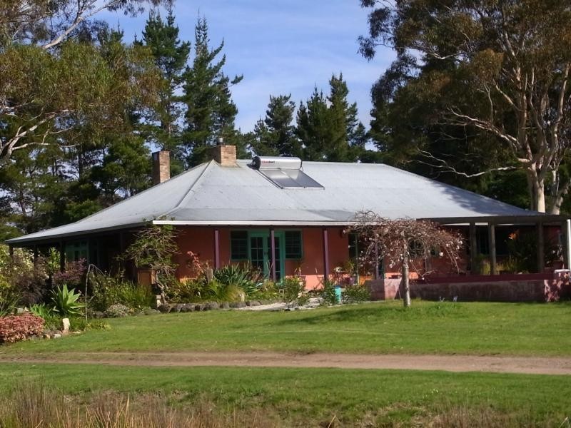 620 Back Creek Road, Lochiel NSW 2549