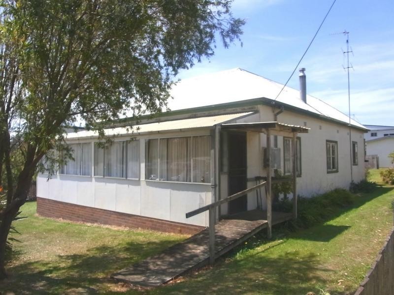 86 Imlay Street, Eden NSW 2551