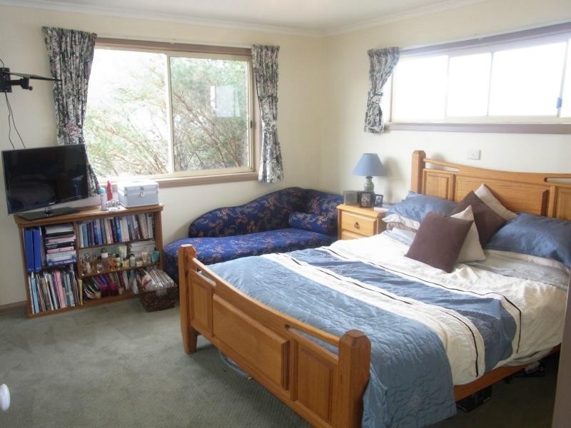 6 Little Bimmil Street, Eden NSW 2551