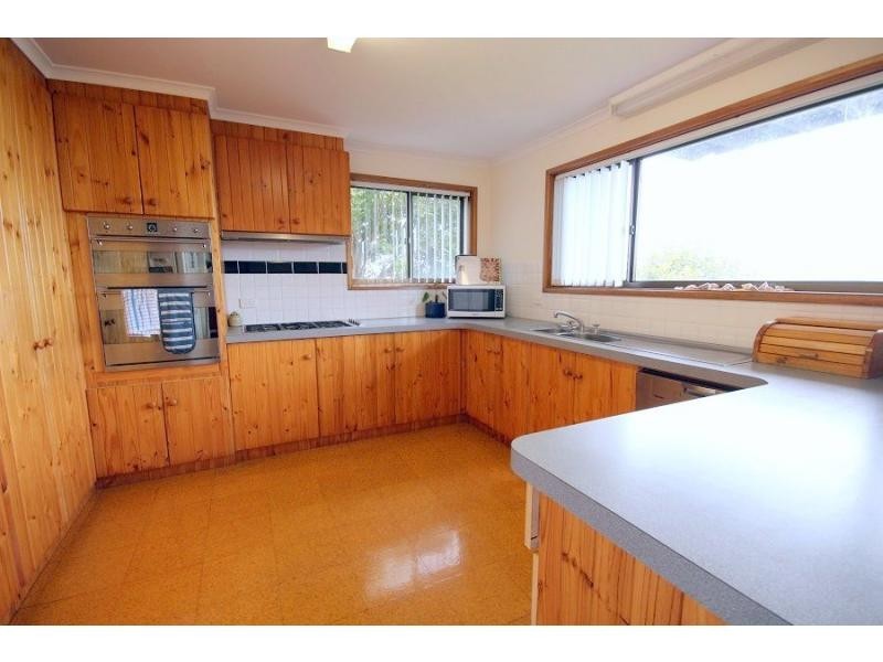 10 Yule Street, Eden NSW 2551