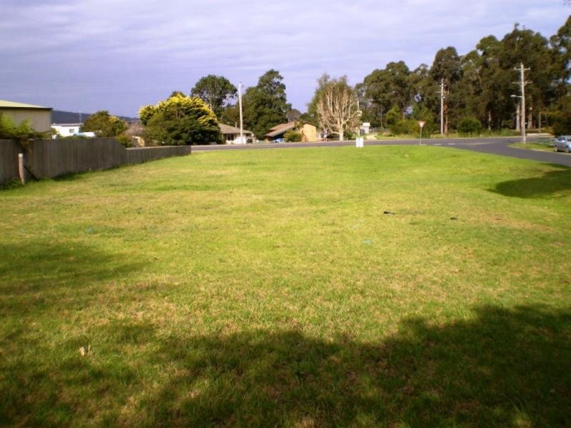 97 Princes Hwy, Eden NSW 2551