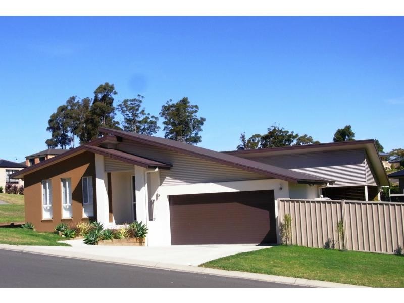 1 Kingfisher Circuit, Eden NSW 2551