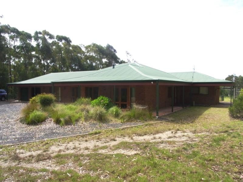 5 Kiaka Road, Nethercote NSW 2549