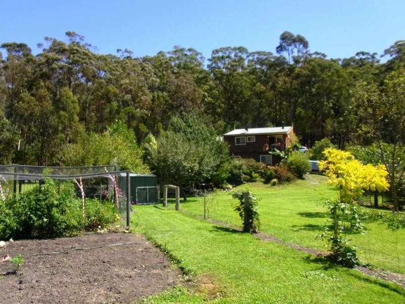 100 West Street, Eden NSW 2551