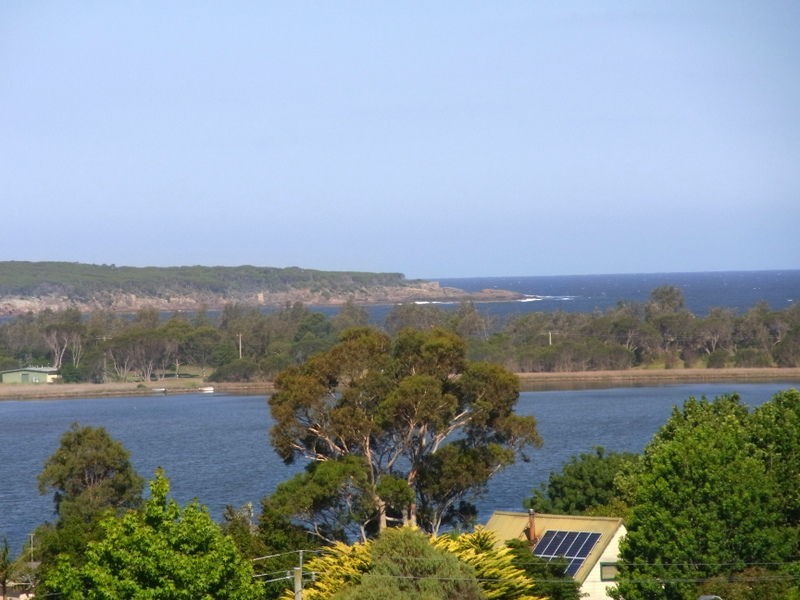 16 Blue Marlin Court, Eden NSW 2551