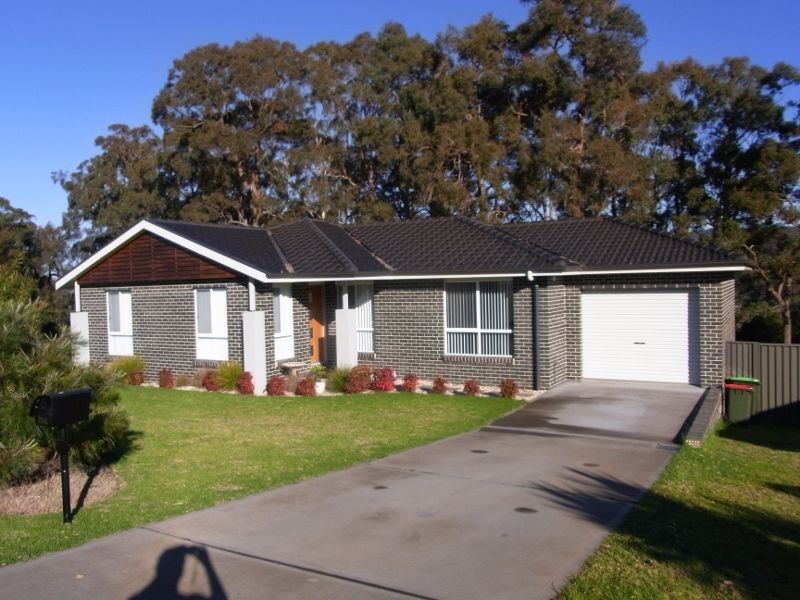 13 Kingfisher Circuit, Eden NSW 2551