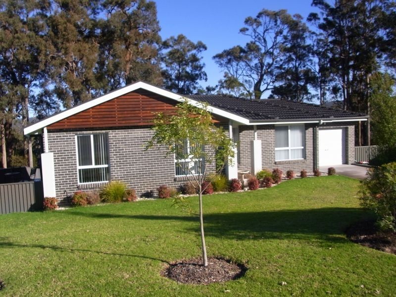 13 Kingfisher Circuit, Eden NSW 2551