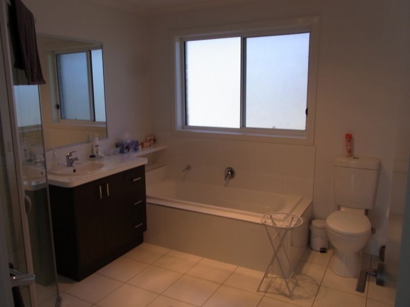 13 Kingfisher Circuit, Eden NSW 2551