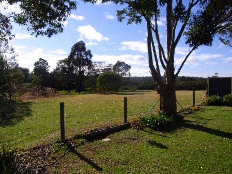 33 Lakeside Drive, Eden NSW 2551