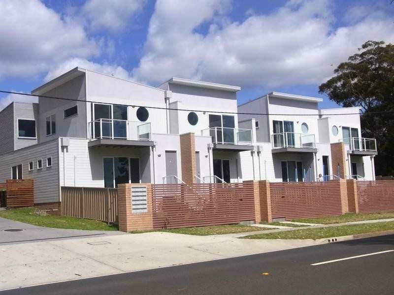 Unit 2/85 Princes Highway, Eden NSW 2551