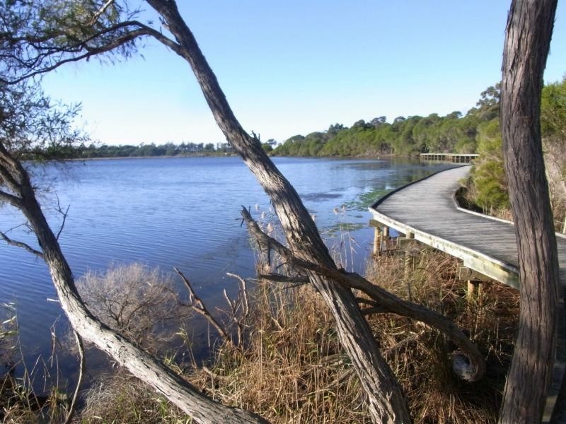 Unit 2/85 Princes Highway, Eden NSW 2551