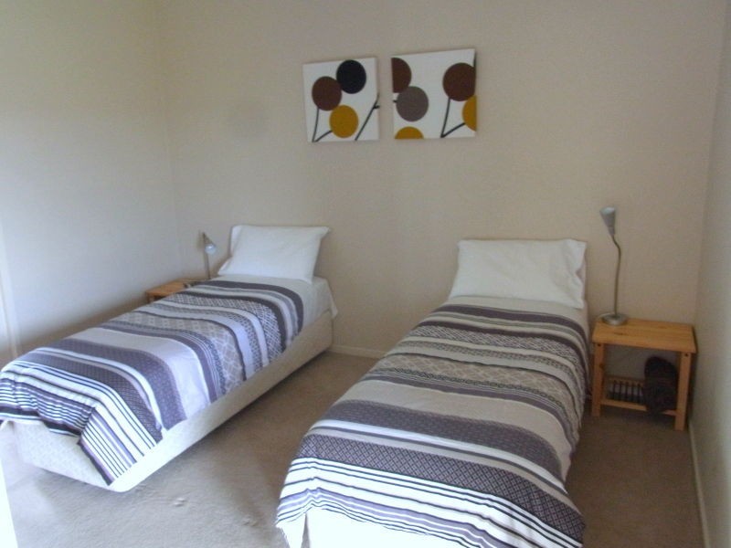 Unit 3/2 Lake Street, Eden NSW 2551