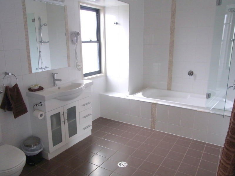 Unit 3/2 Lake Street, Eden NSW 2551