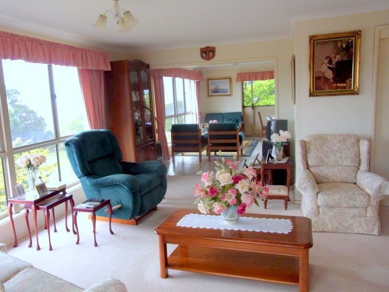 2 Bass Street, Eden NSW 2551