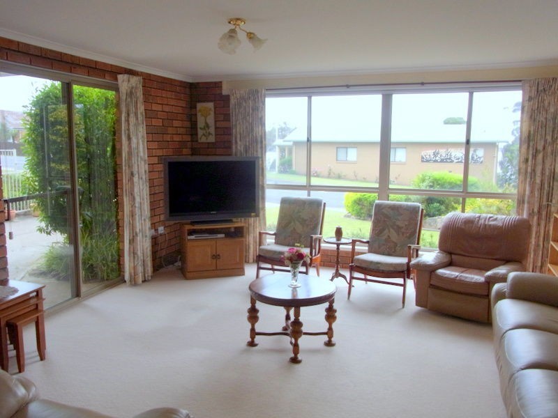 2 Bass Street, Eden NSW 2551