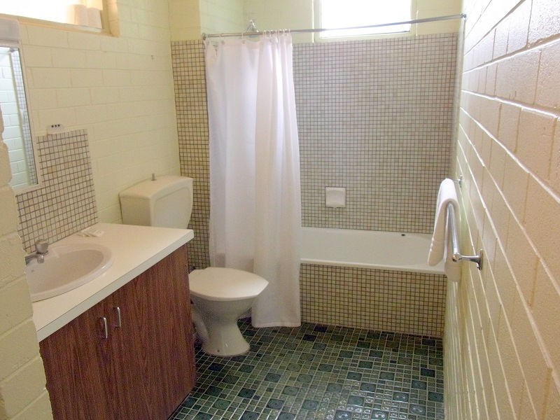Unit 3/184-186 Imlay Street, Eden NSW 2551