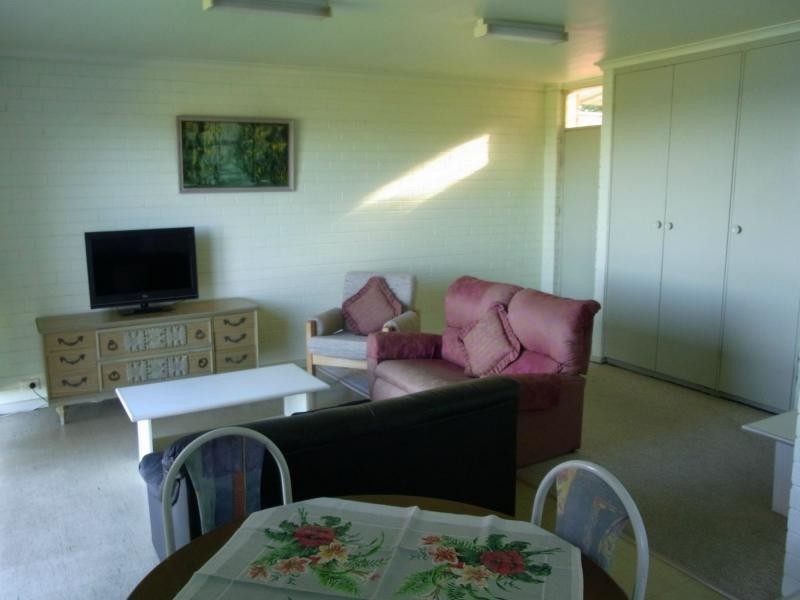 Unit 4/184-186 Imlay Street, Eden NSW 2551