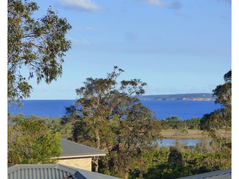 14 Kingfisher Circuit, Eden NSW 2551