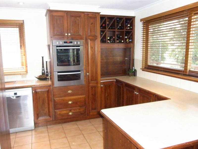 9 Emblen Street, Eden NSW 2551