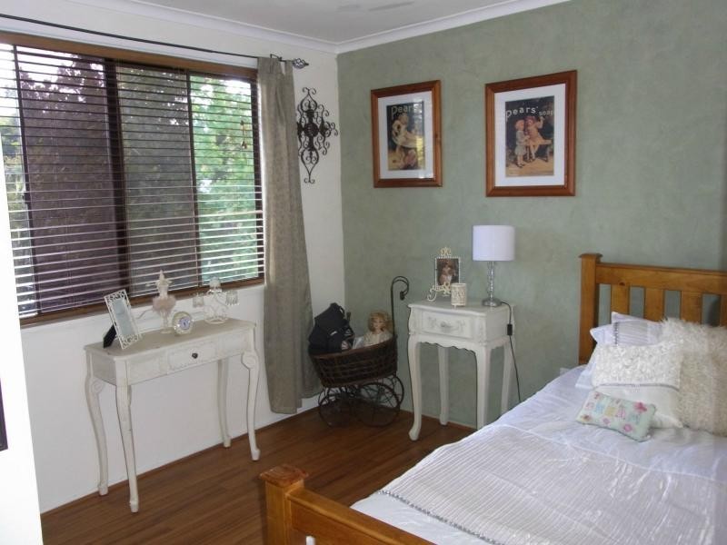 9 Emblen Street, Eden NSW 2551